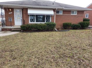 8586 Salem Ln, Dearborn Heights, MI
