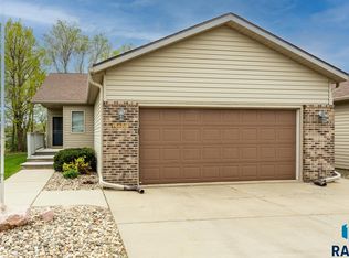 1617 S Cleveland Ave SUITE A, Sioux Falls, SD 57103