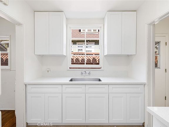 2nd image of 1367 N Mentor Ave #1367