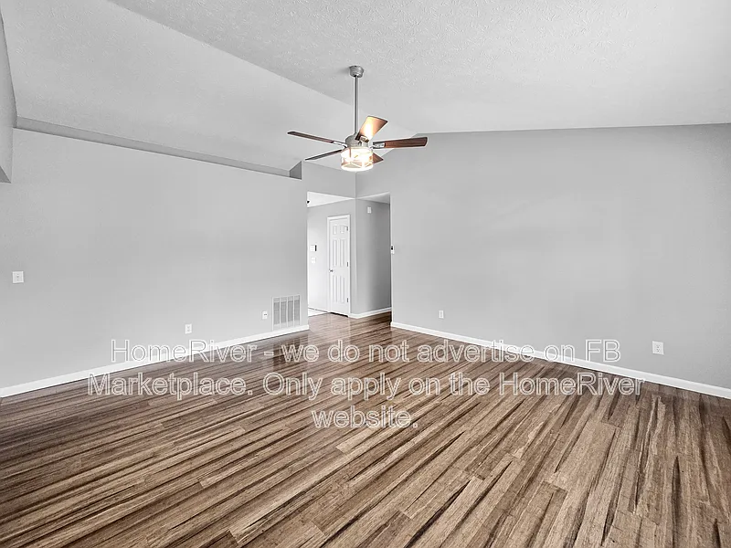 3 bed, 2.0 bath, 1244 sqft, $1,695 — Photo 4