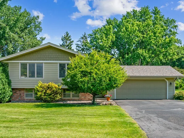 17570 28th Ave N, Plymouth, MN 55447