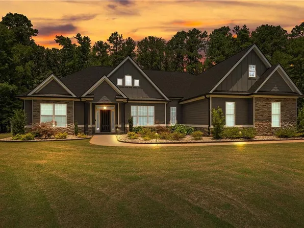 27 Dorian Ct, Newnan, GA 30265