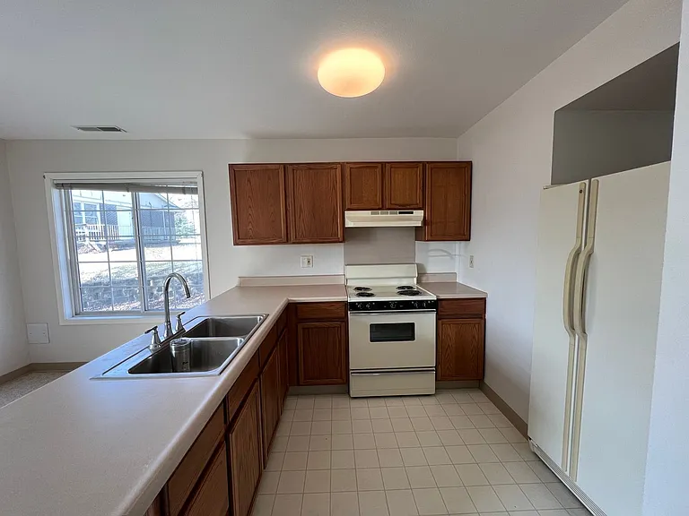 1806 Main St — Photo 9