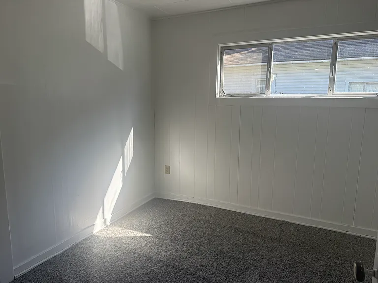 1026 SE Fullerton St — Photo 7