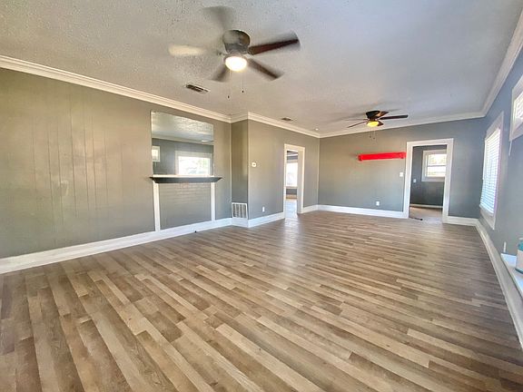 3rd image of 2123 21st St #A