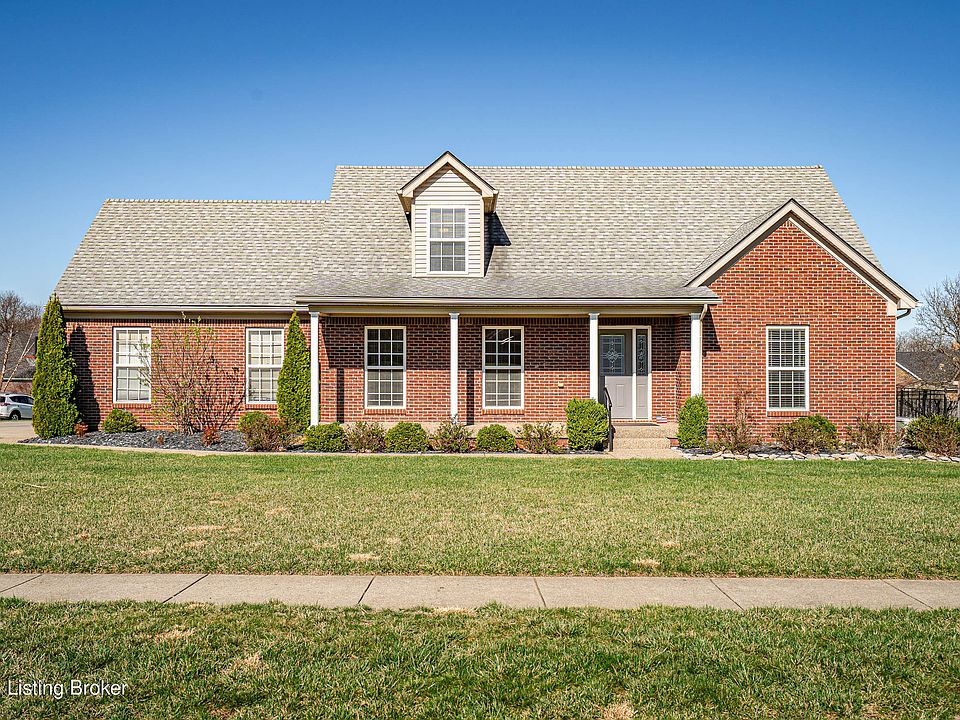 1st image of 978 Heritage Way