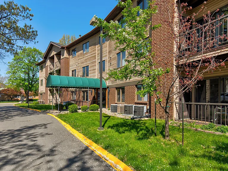 Beaver & Adams Senior Apartments — Photo 15