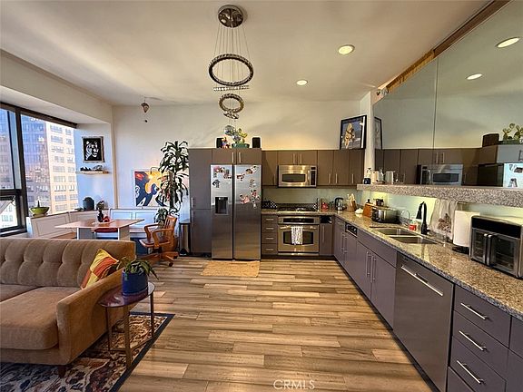 3rd image of 1100 Wilshire Blvd APT 2010