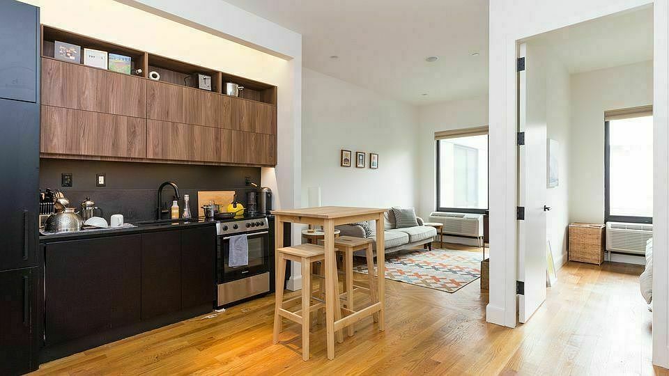 1st image of 1 Duffield St #329