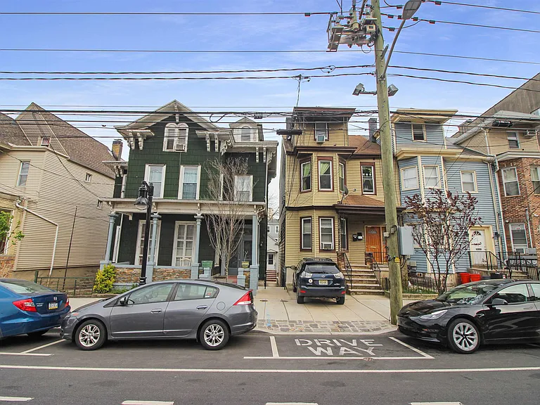 1620 Palisade Ave #B — Photo 17