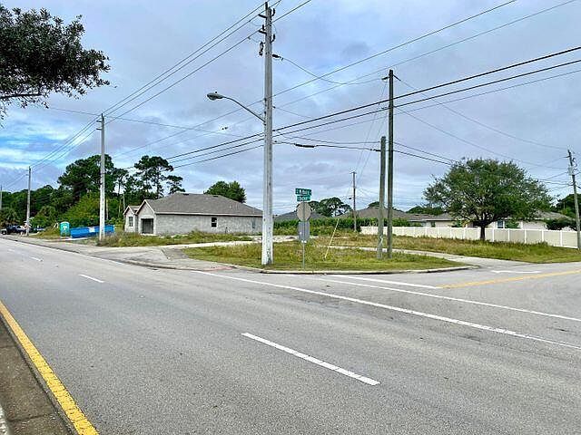 2nd image of 221 SW Becker Road