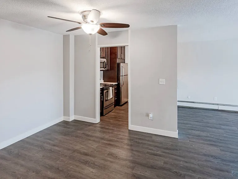 Lexington Hills Apartments — Photo 57