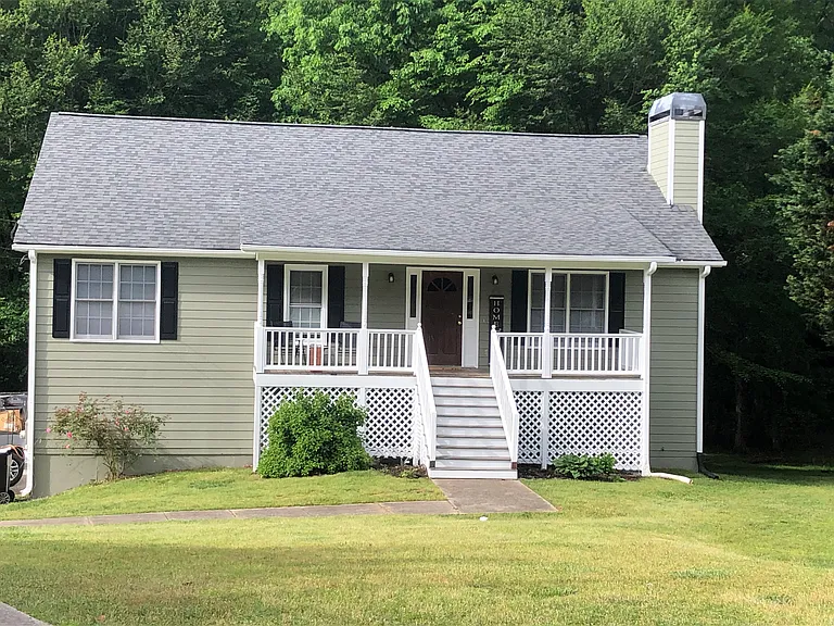 5 Water Oak Way — Photo 1