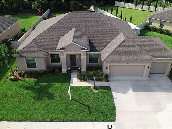 3rd image of 6420 Royal Preserve Dr