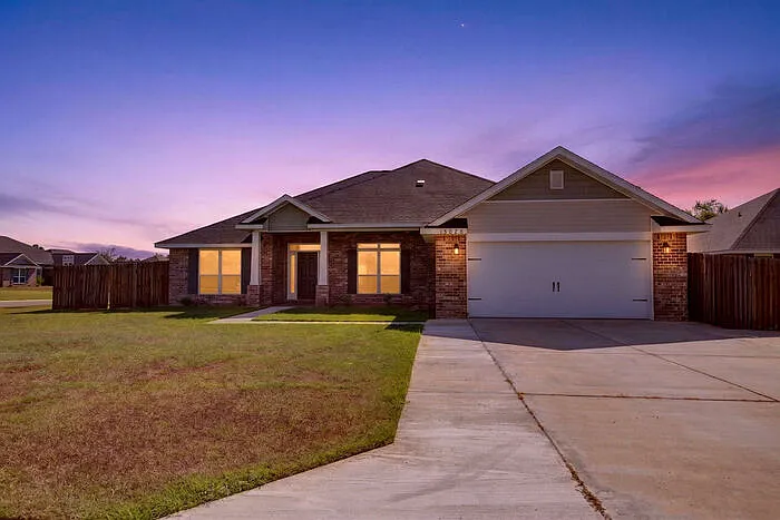 4 bed, 3.0 bath, 2265 sqft, $3,200 — Photo 1