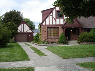 215 Spencer St, Lansing, MI, 48915