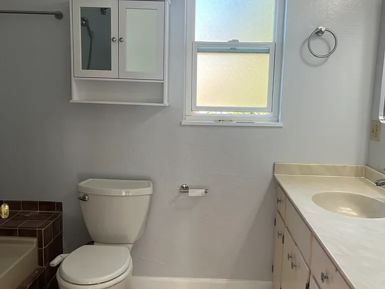 1150 James Pl #2 — Photo 12