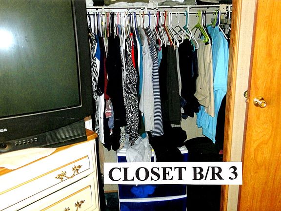 3rd image of 470 Marlin Cir