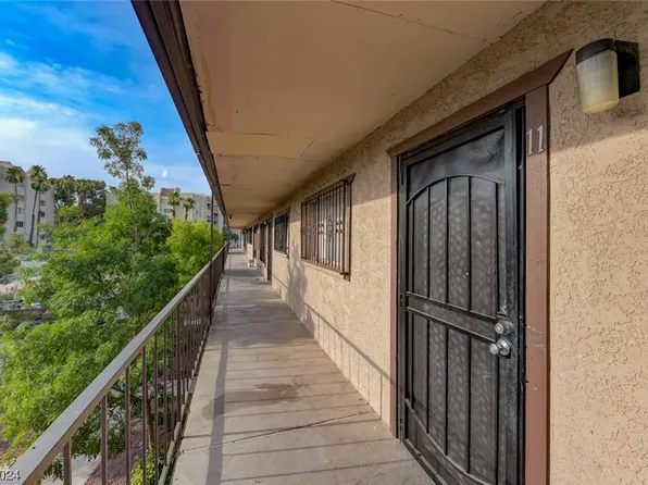 625 S Royal Crest Cir Unit 11, Las Vegas, NV 89169
