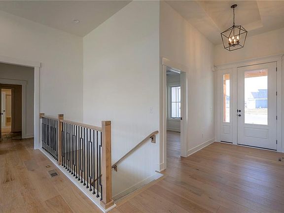 5th image of 17713 S Brockway St