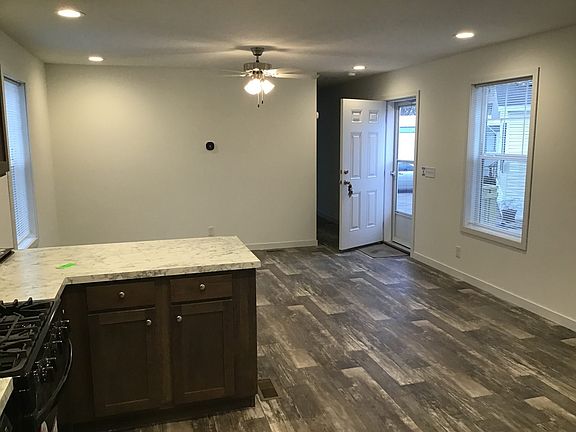 5th image of 5677 Bellewood Ct SE #108