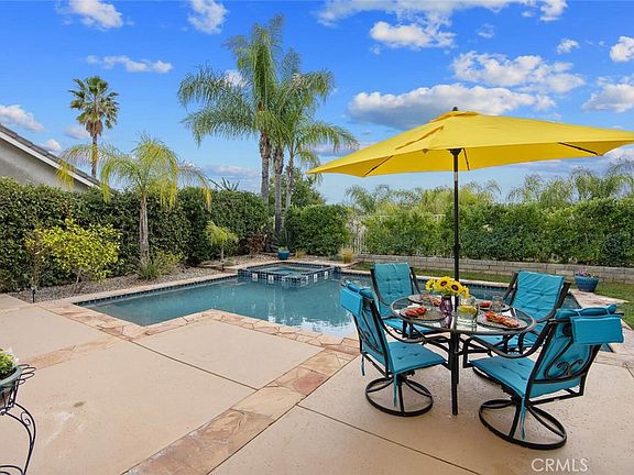 4th image of 25640 Shaw Pl