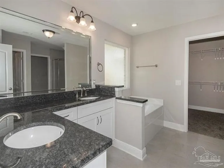 5746 Dunridge Dr — Photo 3