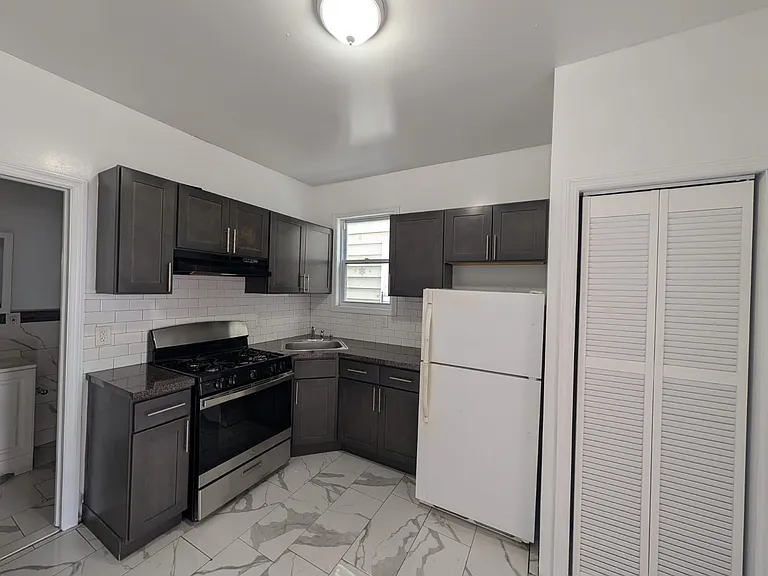 103 Van Winkle Ave #1 — Photo 7