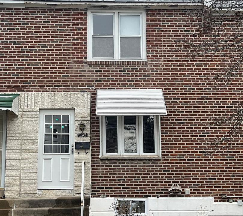 1st image of 2404 Stoneybrook Ln #1