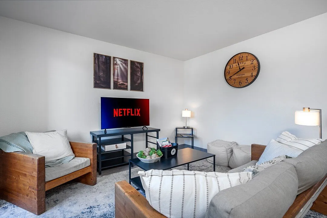 2 bed, 1.0 bath, 820 sqft, $1,775 — Photo 4