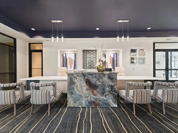 Caroline Uptown West