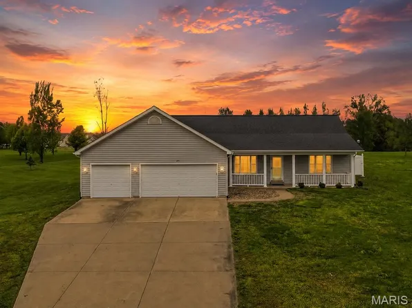 211 High Ridge Valley Ct, Foley, MO 63347