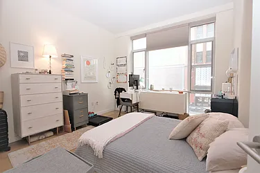 Rented by R New York