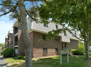 15 Oak Neck Rd APT 24, Hyannis, MA 02601