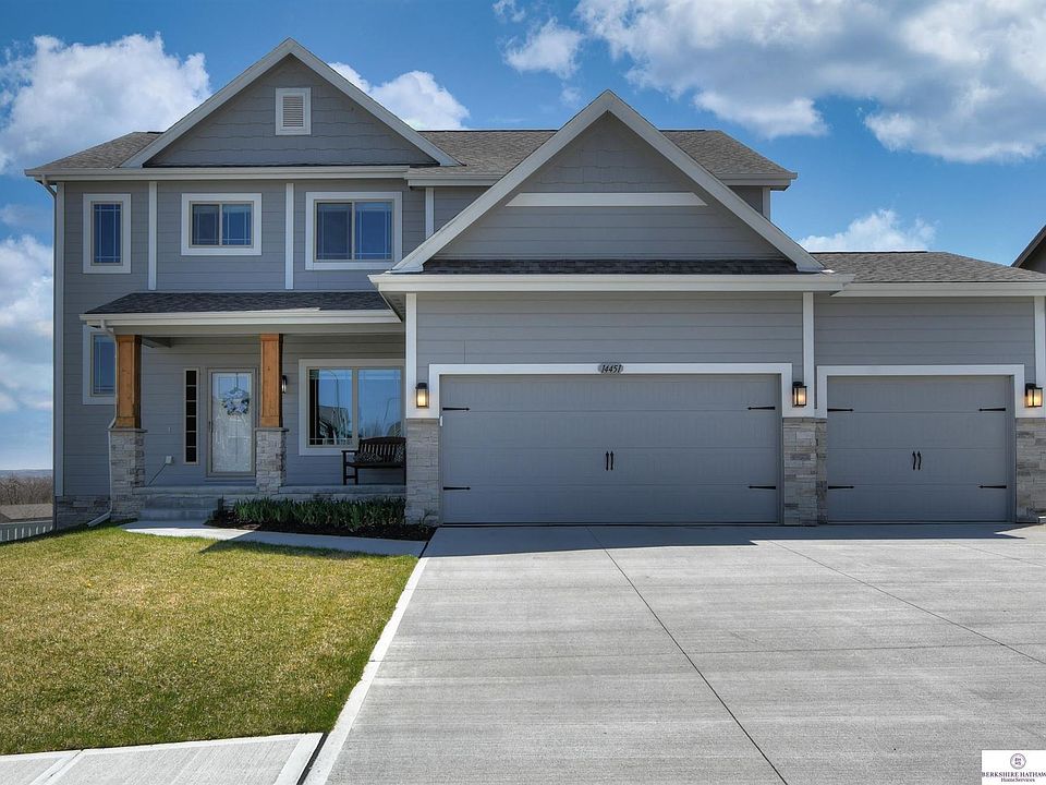 1st image of 14451 Tregaron Dr