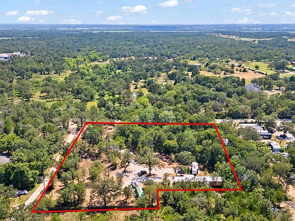 2nd image of 215 Sayers Rd