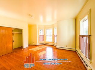 24 Steeple Pl #1, Saint Johnsbury, VT 05819