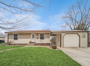1612 Pleasant St, Adel, IA 50003