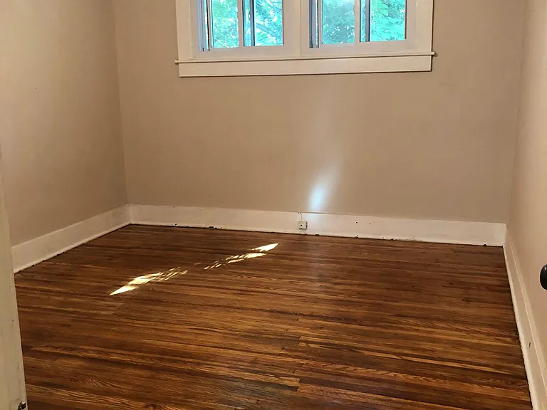 1228 Barret Ave — Photo 10