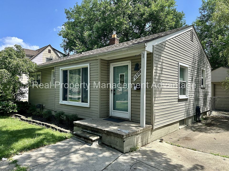 1st image of 23060 Roanoke Ave