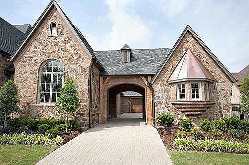5th image of 2412 Hollow Hill Ln