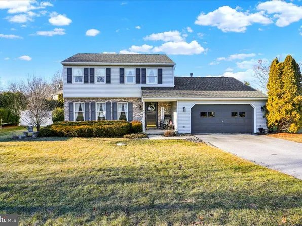 20 Mesa Dr, Sinking Spring, PA 19608