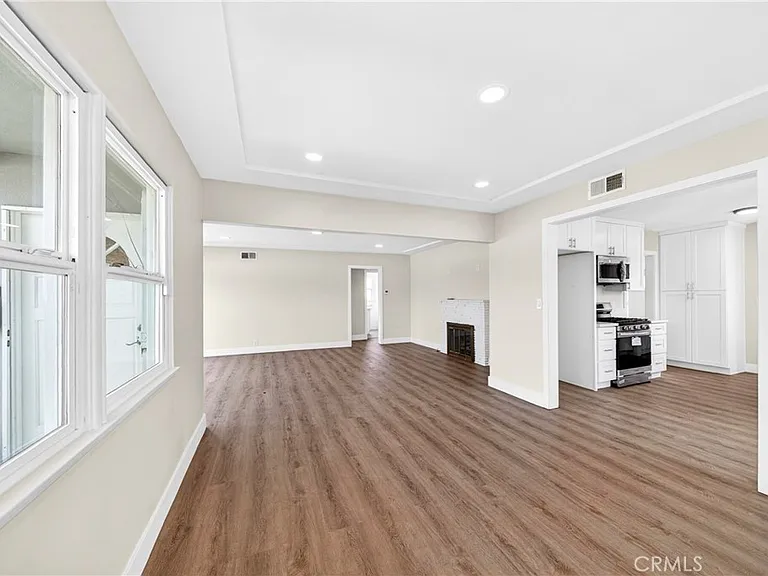 639 N Nora Ave — Photo 13