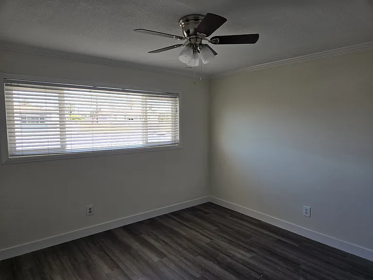 375 E 18th St #5 — Photo 14