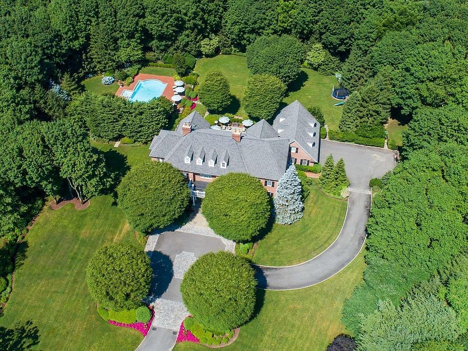 1st image of 6 Orchard Lane