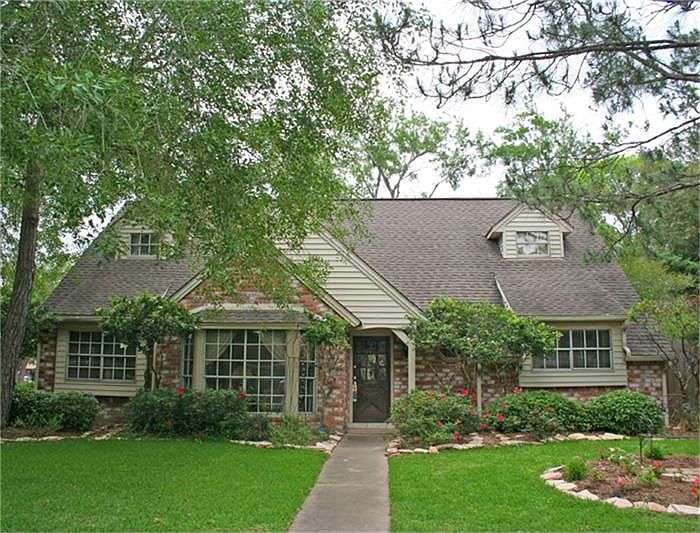 1st image of 814 Chadbury Ln