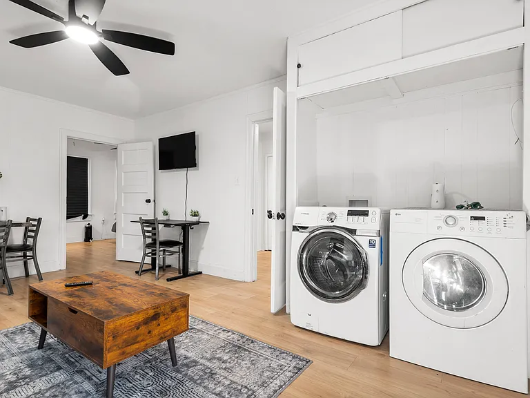 2807 Breeze Ter — Photo 10