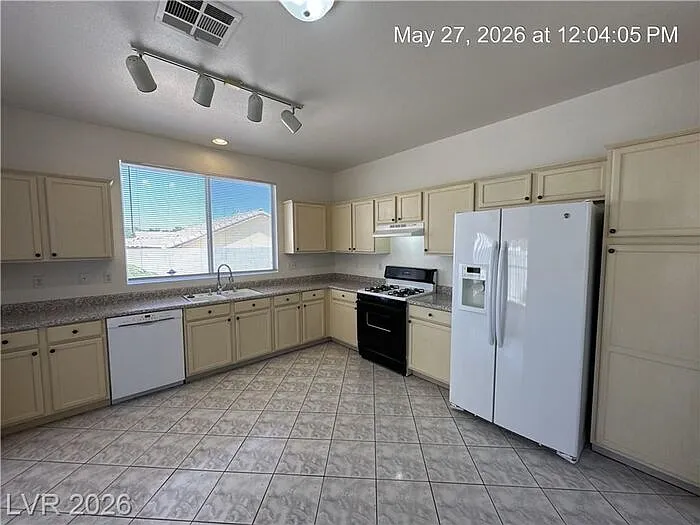 1006 Wreath Ct — Photo 11