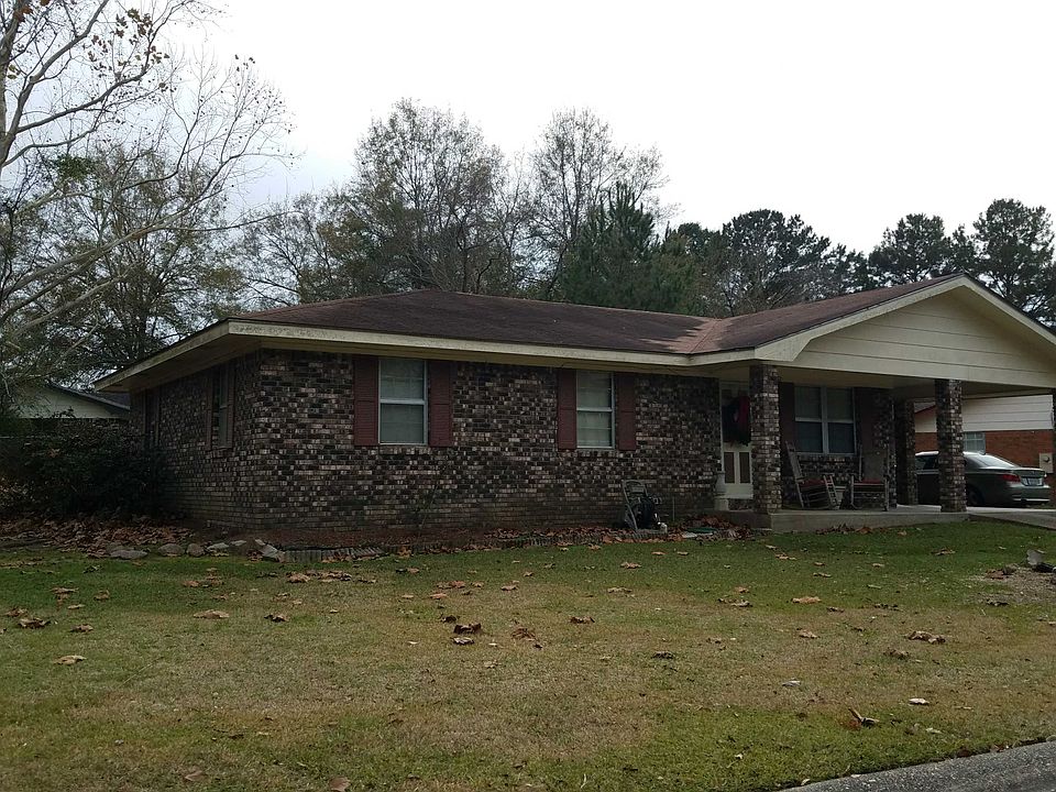 2nd image of 102 Crescent Dr