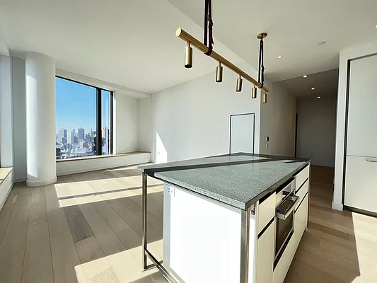 Rented by Bond New York | media 19